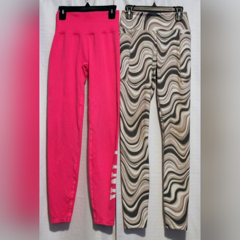 PINK Victoria’s Secret Active XS Gray Taupe & Cream Yoga Leggings - Picture 6 of 6